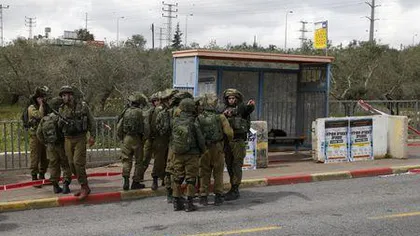 Doi palestinieni care au înjunghiat o femeie-soldat israeliană au fost împuşcaţi mortal