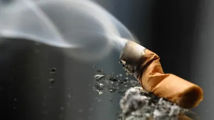 Schimbări la legea antifumat. Noi prevederi referitoare la ţigara electronică. Fumatul, interzis în maşinile personale
