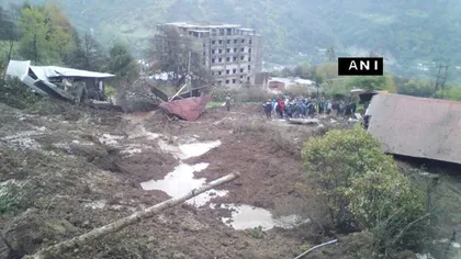 Alunecare de teren în India. Cel puţin 15 persoane şi-au pierdut viaţa