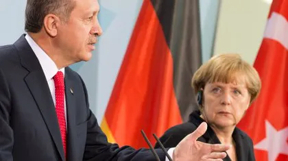 Merkel, în dilemă politică: Justiţia va decide dacă poemul despre Erdogan este satiră sau defăimare