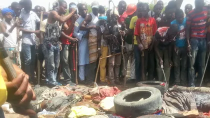Armata nigeriană a UCIS SUTE de CIVILI şi le-a aruncat cadavrele. Oamenii au murit arşi de vii sau împuşcaţi