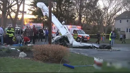 Avion prăbuşit în mijlocul unei intersecţii, la New York. În mod miraculos, nu a murit nimeni VIDEO