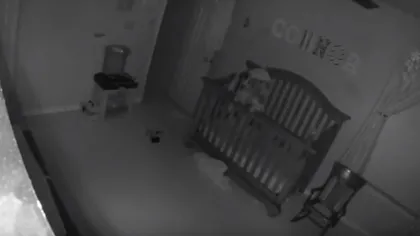 Părinţii au rămas muţi de uimire! Ce a surprins camera video din dormitorul unui bebeluş VIDEO