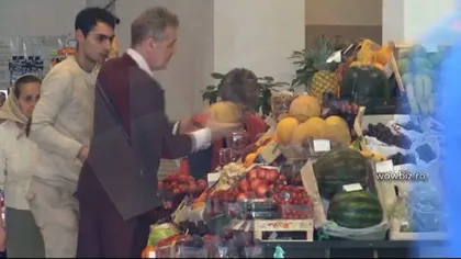 Gigi Becali, la cumpărături înainte de Paşte. A împărţit sute de lei la toată lumea VIDEO
