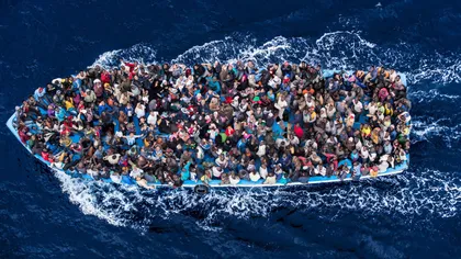 Sute de imigranţi s-au înecat în Marea Mediterană, încercând să ajungă din Egipt în Italia