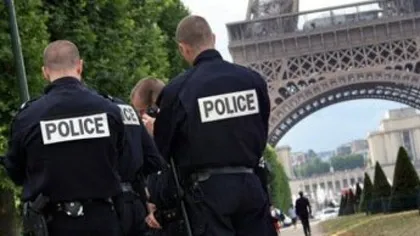 Poliţişti francezi umiliţi de români recalcitranţi. Au proferat insulte rasiste la adresa ofiţerului de culoare şi i-au rupt pantalonii