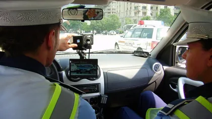 Un vitezoman a fost surprins de poliţişti cu 201 kilometri la oră pe Autostradă