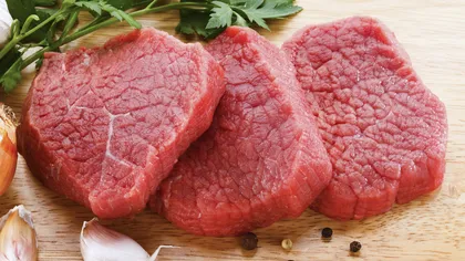 Motive să iei în calcul renunţarea la consumul de carne roşie