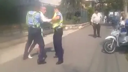 Scene incredibile în Timişoara. Un bărbat a fost încătuşat în plină stradă VIDEO