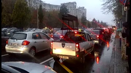 Trafic de COŞMAR în Bucureşti. Sistemul de sincronizare al semafoarelor s-a defectat din nou