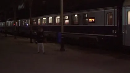 Un tren plin cu pasageri a rămas BLOCAT pe şine din cauza VÂNTULUI, la Suceava