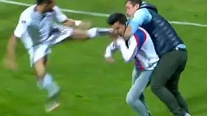 Scene de K1 la un  meci de fotbal din Turcia. Un fan recalcitrant a fost făcut KO