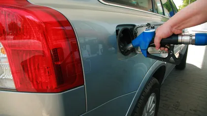 Noi reguli în benzinării. Guvernul aduce modificări la modul cum alimentezi maşina
