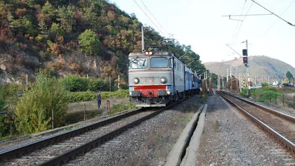 Tren cu peste 300 de pasageri care se întorceau de la mare, blocat la Cernavodă