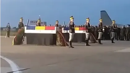 Trupurile militarilor români ucişi în Afghanistan au fost repatriate FOTO VIDEO