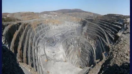 Alunecare de teren într-o mină din Siberia. 70.000 de metri cubi de rocă s-au prăbuşit