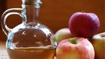 Ce păţeşti în corp când consumi oţet de mere