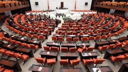 Parlamentul turc aprobă propunerea de ridicare a imunităţii parlamentarilor
