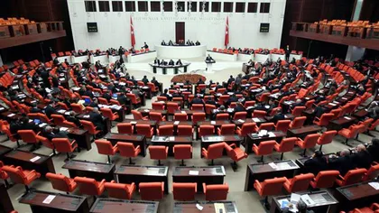 Parlamentul turc ridică imunitatea a peste 130 de membri
