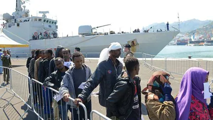 Persoane arestate în Italia pentru trafic de migranţi din Libia