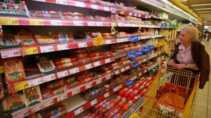 Proiect de lege: Amenzi de trei ori mai mari pentru marile magazine care vând alimente expirate