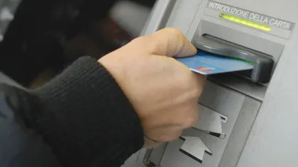 DIICOT: O grupare din Arad a spart sistemele de securitate ale unor bănci. 400 de carduri au fost clonate