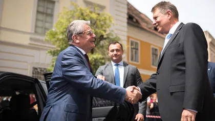 Klaus Iohannis l-a decorat pe preşedintele Germaniei cu Ordinul Naţional 