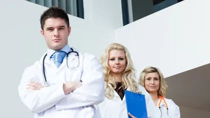Studiu: 82,3% dintre tinerii medici spun că este posibil să emigreze