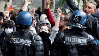 EURO 2016. Proteste VIOLENTE la Paris. 26 de răniţi la o manifestaţie