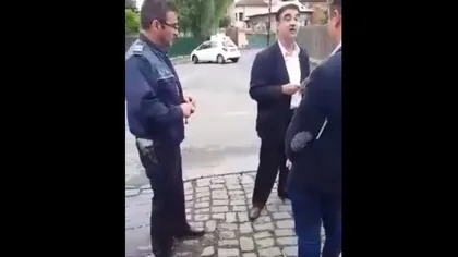 Sfârşit de campanie cu scandal în Ploieşti! Poliţist AMENINŢAT din cauză că a întrăznit să confişte pliante ilegale