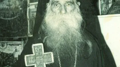 Părintele Elefterie, preotul vândut ca Iisus pe arginţi, sfântul de la Mănăstirea Dervent