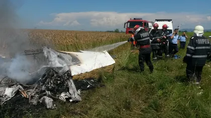 Avion de mici dimensiuni prăbuşit în Braşov: Cei doi pasageri au murit UPDATE: PRIMELE IMAGINI