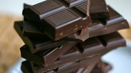 Ciocolata neagră, cât este de nocivă pentru organism, dar şi ce beneficii aduce