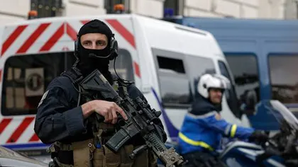 Atentate la Paris: Doi complici ai lui Salah Abdeslam au fost trimişi înapoi, în Franţa