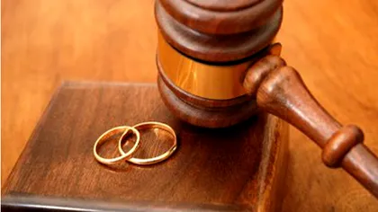 Un bărbat a divorţat de soţie ca să scape de incompatibilitate, să devină viceprimar