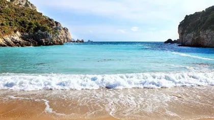 Top 6 plaje de nudişti din lume. Ce să ştii înainte să ajungi pe o plajă cu nudişti