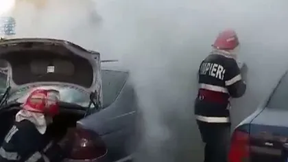 Incendiu în Oradea. O maşină parcată a luat foc VIDEO