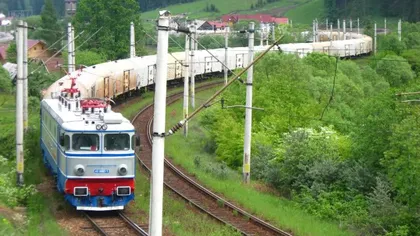 Un tânăr de 19 ani a fost curentat după ce s-a urcat pe un vagon al unui tren de marfă în gara din Braşov