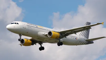 Probleme pe aeroportul din Barcelona: Compania Vueling a anulat 19 zboruri