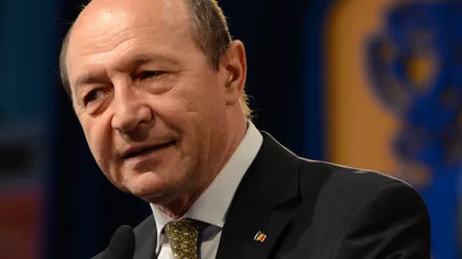 Băsescu: Andronescu vrea să menţină controlul politic asupra şcolilor. Ar fi un câştig pentru elevi dacă Dumitru ar merge înainte