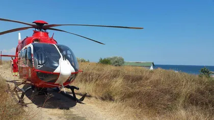 Clipe de panică pentru turiştii de la Eforie! Unui bărbat i s-a făcut rău în apă şi a fost chemat elicopterul SMURD
