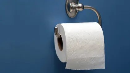 Greşeli comune pe care le facem cu toţii atunci când folosim hârtia igienică