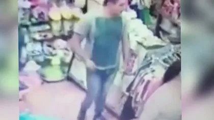 TUPEU fără margini! Un bărbat a furat dintr-un magazin de haine chiar telefonul vânzătoarei VIDEO