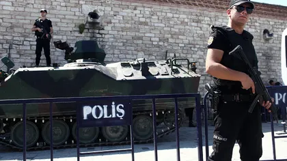 Fostul guvernator al Istanbulului, Huseyin Avni Mutlu, a fost arestat din cauza unor presupuse legături cu tentativa de puci