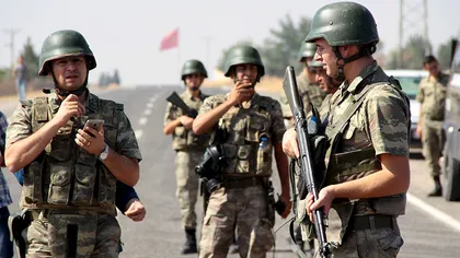Trei militari turci, răniţi într-un atac în apropiere de Antalya