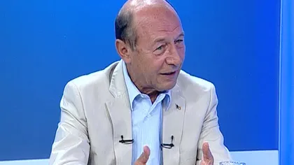 Traian Băsescu vrea să scape de eticheta de penal. Fostul preşedinte şi-a făcut public cazierul VIDEO