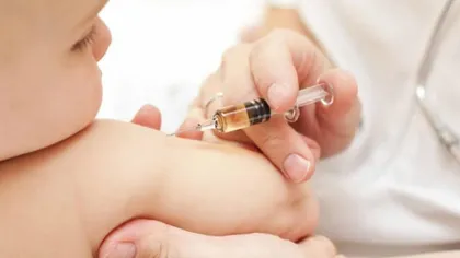 Ministerul Sănătăţii reziliază contractul cu Polisano şi va cumpăra 120.000 de doze de vaccin hexavalent în regim de urgenţă