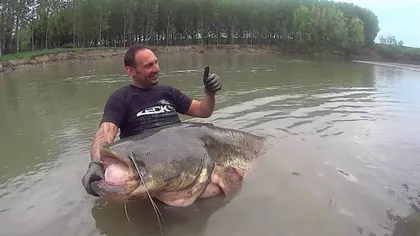 Cel mai tare pescar. A prins un monstru de 113 kilograme VIDEO