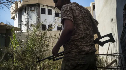 Americanii intervin pentru prima dată în Libia, la Sirte