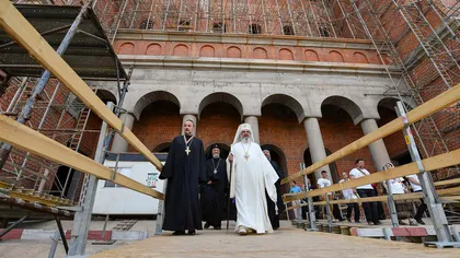 Patriarhul Daniel, în vizită pe şantierul Catedralei Neamului. CUM ARATĂ ACUM cel mai mare lăcaş de cult din România FOTOGALERIE